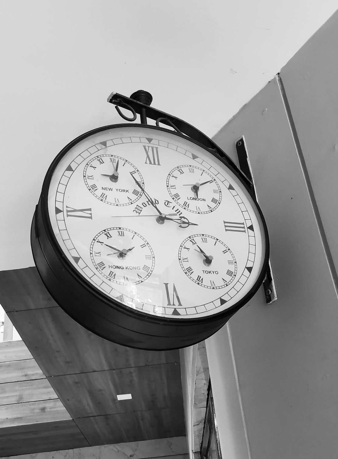 clock-3-unsplash