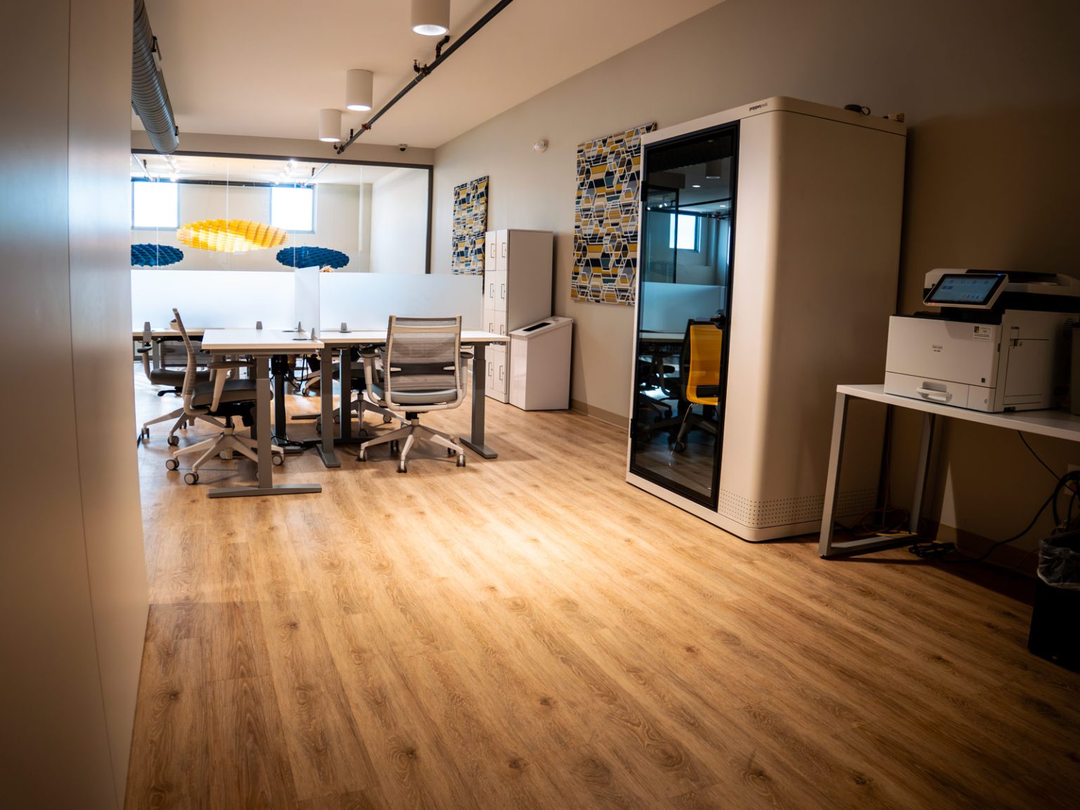 The Evolution of Workspaces: Coworking Spaces vs Traditional Office ...